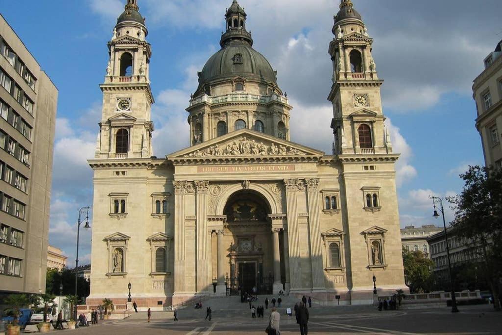 Nice And Cozy Apartment Next To The Parliament Budapest Exterior photo